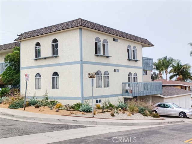 Detail Gallery Image 2 of 34 For 402 Ola Vista #B,  San Clemente,  CA 92672 - 3 Beds | 3 Baths