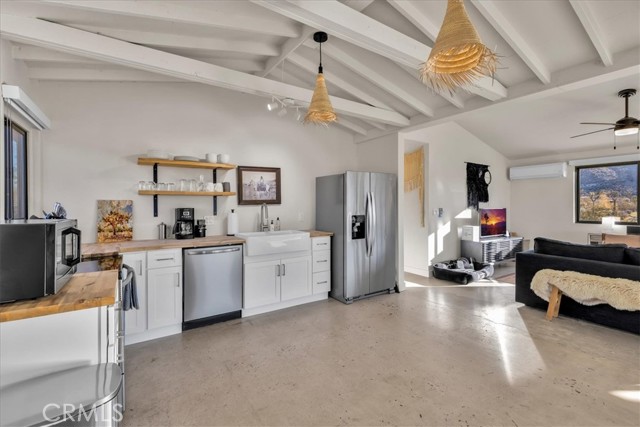 8729 Rock Haven Road, Joshua Tree CA: https://media.crmls.org/medias/2b82362e-beda-49ef-a81f-af19463ddf9c.jpg
