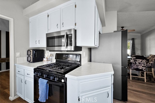 Detail Gallery Image 13 of 52 For 29639 Avenida De Sereno, Menifee,  CA 92586 - 2 Beds | 2 Baths