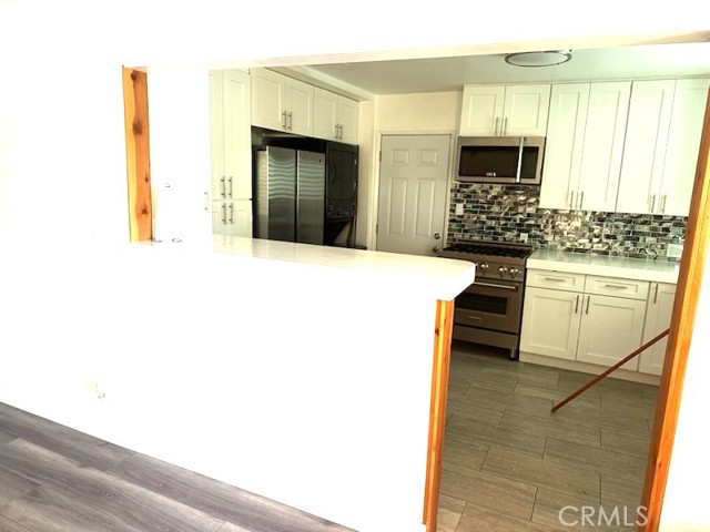 Detail Gallery Image 3 of 4 For 1003 Avenue C, Redondo Beach,  CA 90277 - 3 Beds | 1 Baths