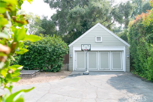 Detail Gallery Image 7 of 26 For 740 Pinehurst Dr, Pasadena,  CA 91106 - 4 Beds | 4/1 Baths