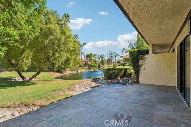 120 Willow Lake, Palm Desert, CA 92260