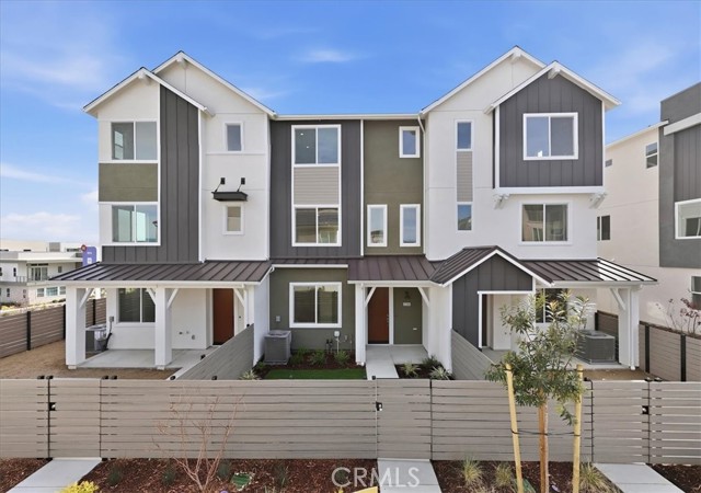 Front Image Thumbnail for CRIV26044037