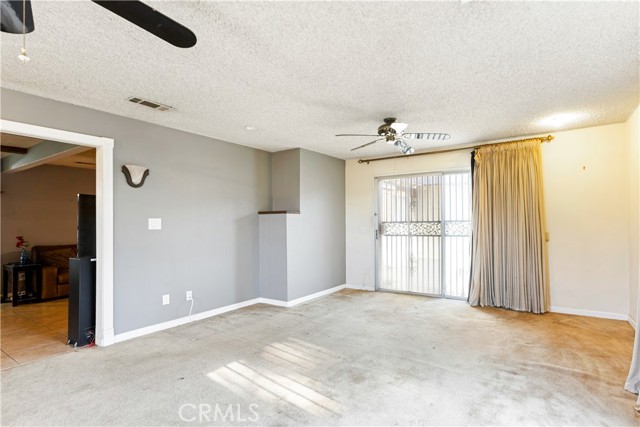 Detail Gallery Image 12 of 49 For 1765 Dumbarton Ave, San Bernardino,  CA 92404 - 4 Beds | 2 Baths