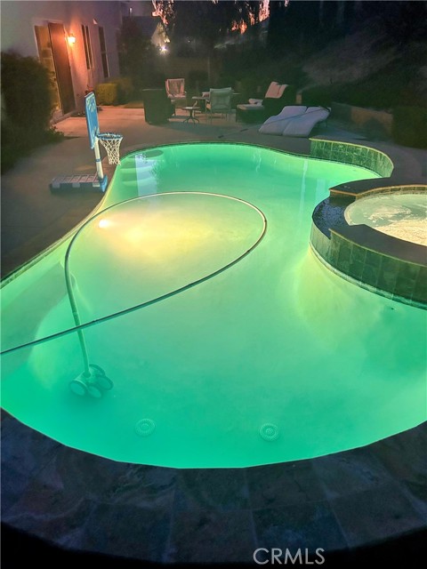 1971 Mesa Drive, Colton CA: https://media.crmls.org/medias/2b8537e8-21bc-4e37-8adb-a511eaf9b90d.jpg