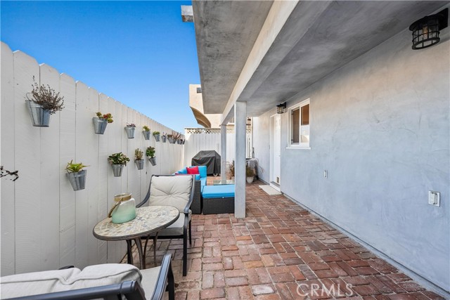3605 Crest Drive, Manhattan Beach, California 90266, 2 Bedrooms Bedrooms, ,1 BathroomBathrooms,Residential,Sold,Crest,SB21199066
