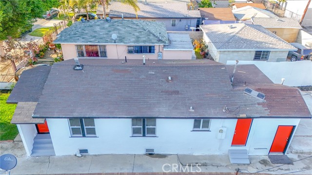 9218 Hooper Avenue, Los Angeles CA: https://media.crmls.org/medias/2b86346f-2a44-4c0d-9263-2b4c26226b44.jpg