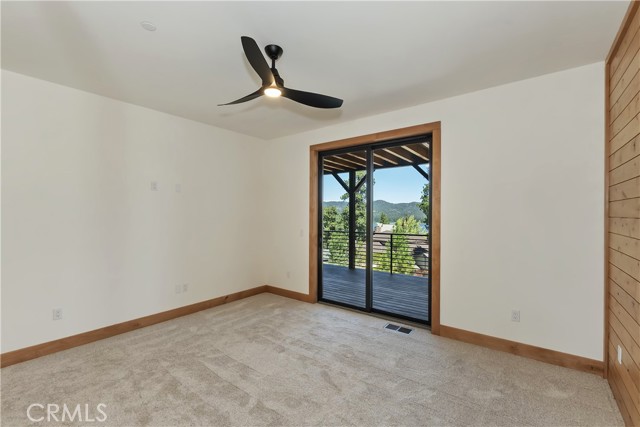 40564 Ironwood Road, Big Bear Lake CA: https://media.crmls.org/medias/2b86a270-a117-4454-b24b-661c23fd4110.jpg