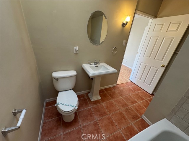 Detail Gallery Image 21 of 33 For 7826 Shoshone Ave, Northridge,  CA 91325 - 2 Beds | 2 Baths