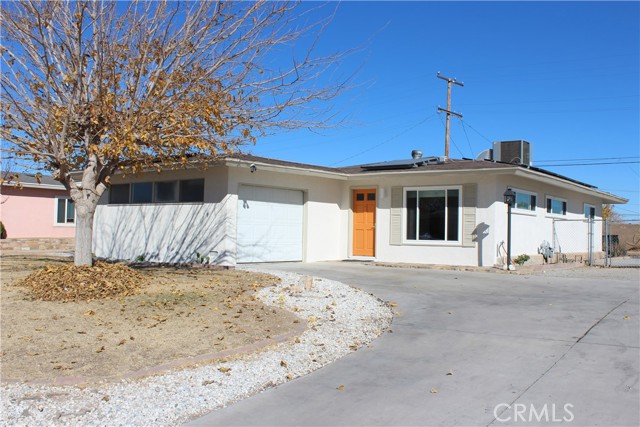 Detail Gallery Image 1 of 13 For 15067 Del Rey Dr., Victorville,  CA 92395 - 3 Beds | 1 Baths