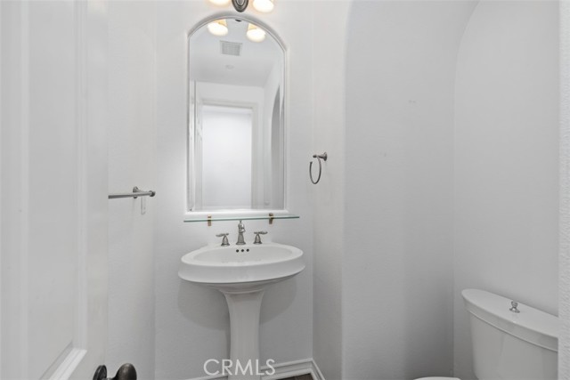 34 Tall Hedge, Irvine CA: https://media.crmls.org/medias/2b8798e9-9768-4b5f-8664-feabea4a9de4.jpg