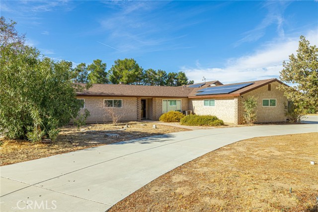 Detail Gallery Image 3 of 74 For 40909 36th St, Palmdale,  CA 93551 - 4 Beds | 3 Baths