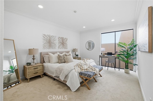 727 Esplanade, Redondo Beach, California 90277, 2 Bedrooms Bedrooms, 0 ,2 BathroomsBathrooms,Residential,For Sale,Esplanade,0,SB26097055