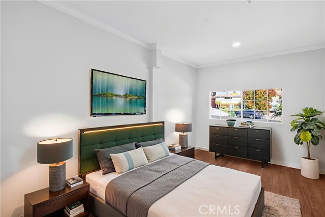 Detail Gallery Image 11 of 42 For 10658 Chiquita St, Studio City,  CA 91602 - 3 Beds | 2/1 Baths