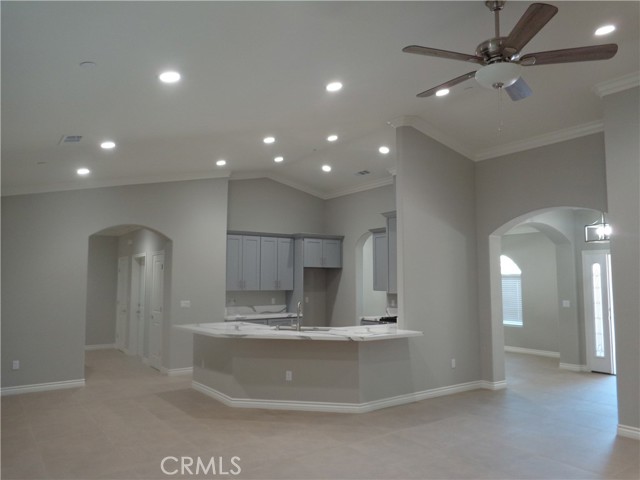 Detail Gallery Image 6 of 36 For 18255 Winnetka Rd, Apple Valley,  CA 92307 - 4 Beds | 3 Baths