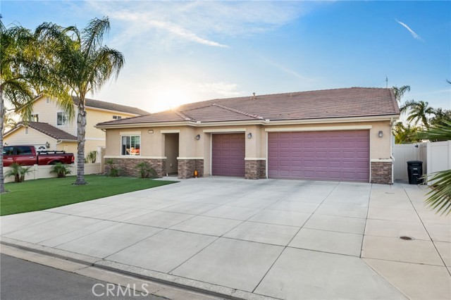 Detail Gallery Image 4 of 75 For 30409 Gulf Stream, Canyon Lake,  CA 92587 - 4 Beds | 3 Baths