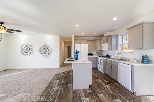 5195 Bennett Road, Paradise CA: https://media.crmls.org/medias/2b89a6e3-cc1a-44b1-8ef5-50c3db125d01.jpg
