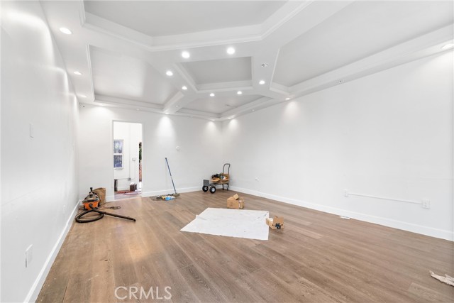 11170 Burbank Boulevard, North Hollywood CA: https://media.crmls.org/medias/2b89c13a-15ff-4214-8216-0ac557996f46.jpg