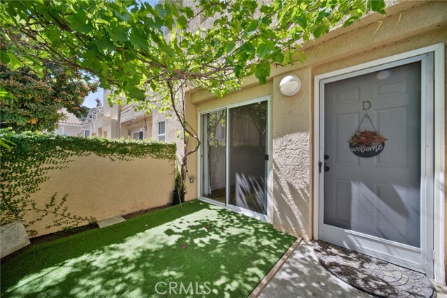 Detail Gallery Image 3 of 37 For 25725 Perlman #127,  Stevenson Ranch,  CA 91381 - 3 Beds | 2/1 Baths