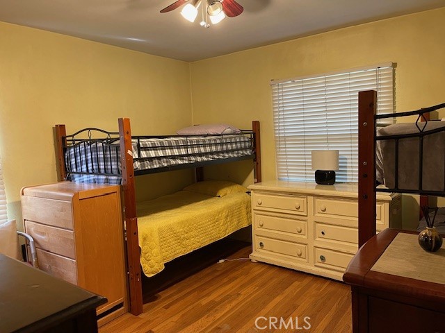 https://media.crmls.org/medias/2b8a2cb5-2211-4c18-b9b8-5f3607a6d77f.jpg?preset=X-Large
