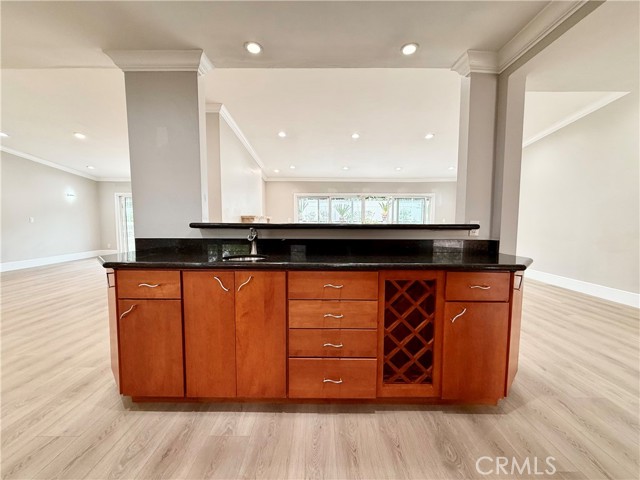 Detail Gallery Image 20 of 72 For 24204 Calvert, Woodland Hills,  CA 91367 - 6 Beds | 3 Baths