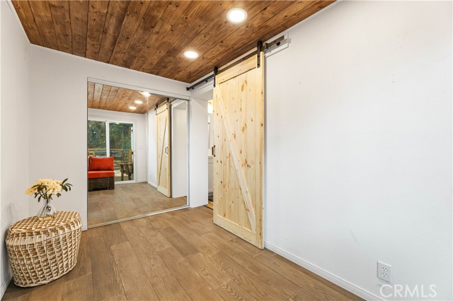 Detail Gallery Image 15 of 19 For 10799 Sherman Grove Ave #84,  Sunland,  CA 90140 - 1 Beds | 1 Baths