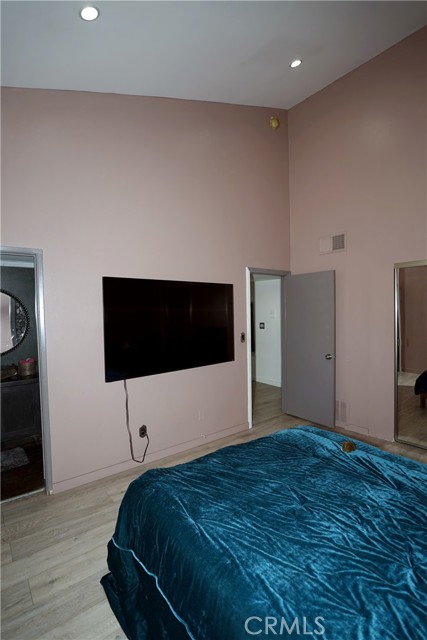 Detail Gallery Image 21 of 46 For 18954 Sherman Way #3,  Reseda,  CA 91335 - 2 Beds | 3 Baths