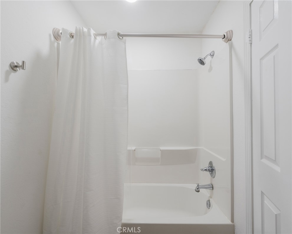 MLS #OC25239803 image #9