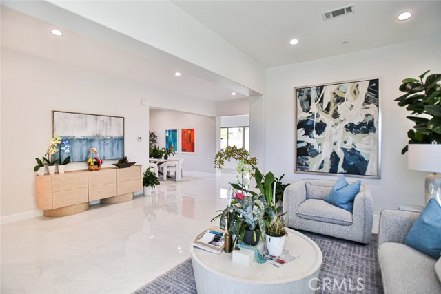 Detail Gallery Image 7 of 63 For 17413 Siena, Fountain Valley,  CA 92708 - 4 Beds | 4 Baths