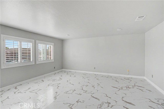 Detail Gallery Image 18 of 29 For 12714 Dorsey Ct, Victorville,  CA 92392 - 5 Beds | 3 Baths