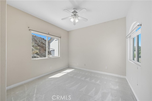 30571 Longhorn Drive, Canyon Lake CA: https://media.crmls.org/medias/2b8e2b80-9555-4670-b1c2-234e574d8428.jpg