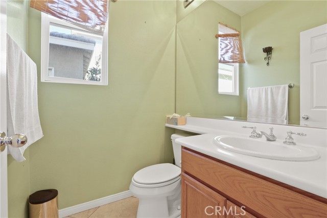 Detail Gallery Image 9 of 20 For 17384 Blue Ridge Ct, Riverside,  CA 92503 - 5 Beds | 2/2 Baths