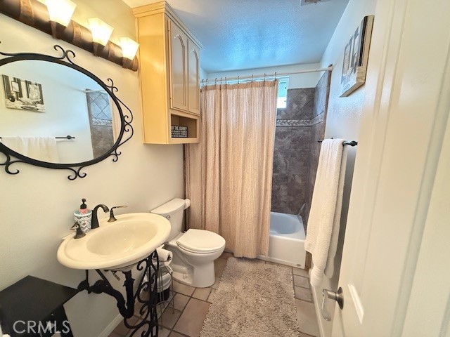 30265 Channel Way Drive, Canyon Lake CA: https://media.crmls.org/medias/2b8e8643-8687-4616-8e80-7837e62aee49.jpg