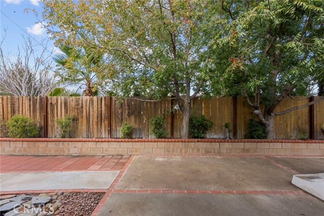 Detail Gallery Image 6 of 37 For 1529 E Avenue Q6, Palmdale,  CA 93550 - 4 Beds | 2 Baths