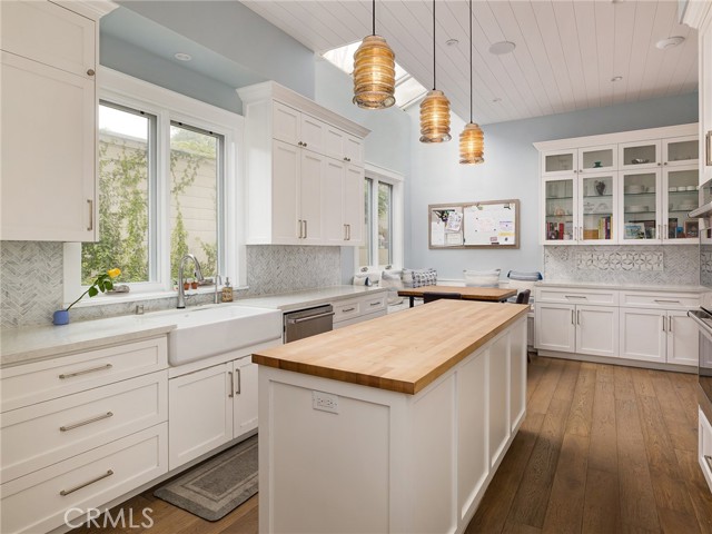 801 18th Street, Manhattan Beach, California 90266, 4 Bedrooms Bedrooms, ,4 BathroomsBathrooms,Residential,Sold,18th,SB24108757