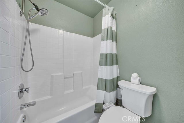 Detail Gallery Image 28 of 38 For 688 Black Oak Cir, Corona,  CA 92881 - 4 Beds | 3 Baths