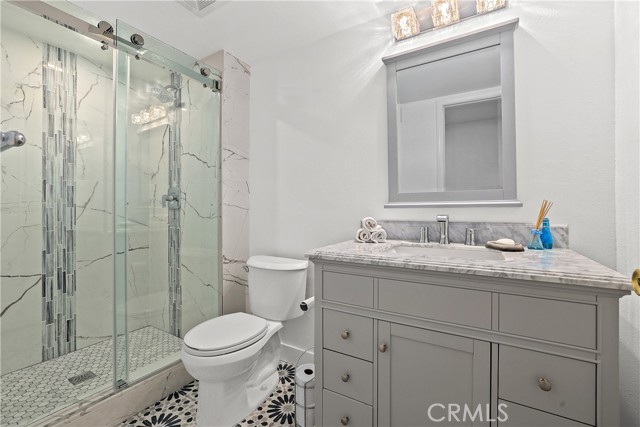 17960 Calle Silvosa, Rowland Heights CA: https://media.crmls.org/medias/2b8f909f-2f81-4c6a-92c1-14dc272c8805.jpg