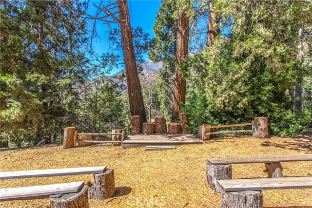 39065 Oak Glen Road, Oak Glen CA: https://media.crmls.org/medias/2b901828-1db4-4373-824f-4b0071486a02.jpg