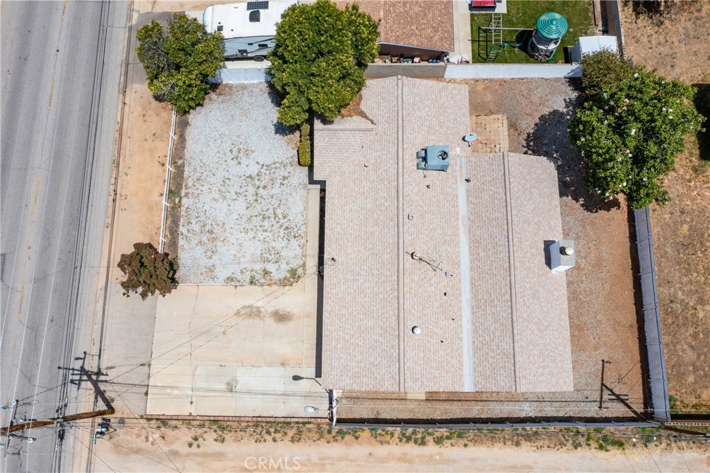 https://media.crmls.org/medias/2b90184c-b8c5-4613-b568-a844cb585e5d.jpg?preset=X-Large