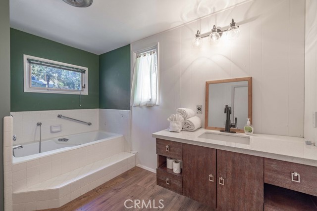 Detail Gallery Image 18 of 43 For 721 Bear Mountain Rd, Big Bear City,  CA 92314 - 3 Beds | 2/1 Baths