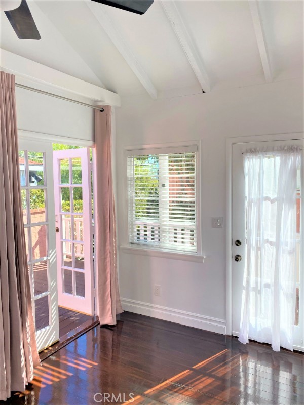 Detail Gallery Image 15 of 31 For 273 Lower Cliff Dr, Laguna Beach,  CA 92651 - 1 Beds | 1 Baths