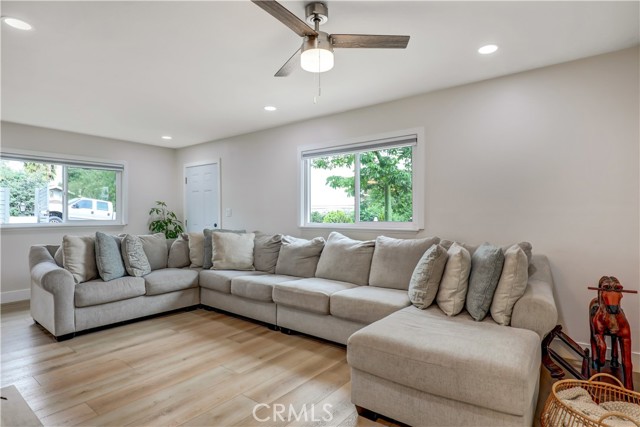 Detail Gallery Image 11 of 38 For 33288 Landerville, Lake Elsinore,  CA 92530 - 2 Beds | 1 Baths