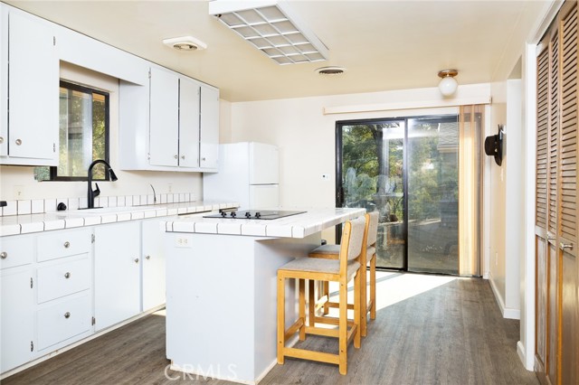 Detail Gallery Image 5 of 49 For 49 Berwick Ln, Oroville,  CA 95966 - 2 Beds | 1/1 Baths