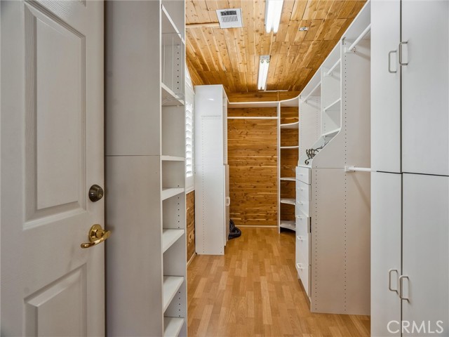 Detail Gallery Image 27 of 59 For 99 W Grandview Ave, Sierra Madre,  CA 91024 - 5 Beds | 4 Baths
