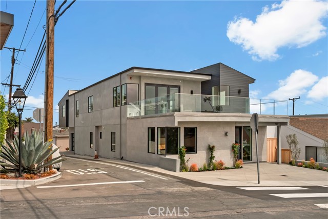 509 Marine Avenue, Manhattan Beach, California 90266, 6 Bedrooms Bedrooms, ,2 BathroomsBathrooms,Residential,Sold,Marine,SB21082532