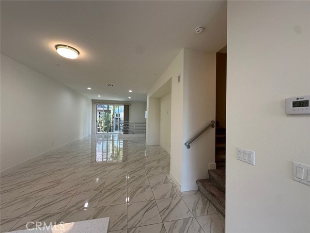 Detail Gallery Image 4 of 19 For 248 Rockefeller, Irvine,  CA 92612 - 3 Beds | 3/1 Baths