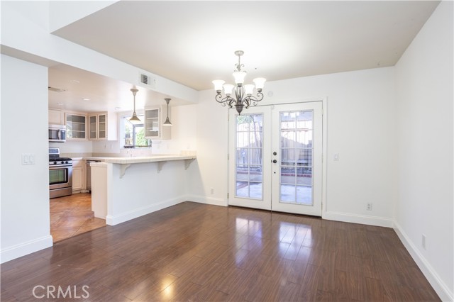 Detail Gallery Image 25 of 34 For 9155 Noble, North Hills,  CA 91343 - 4 Beds | 3 Baths