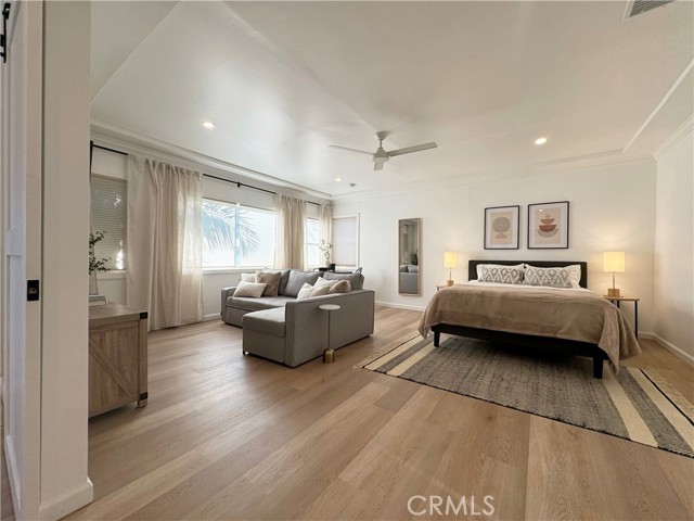 813 W Beach Avenue, Inglewood CA: https://media.crmls.org/medias/2b94b26c-73da-4223-9db5-356af3eb85a1.jpg