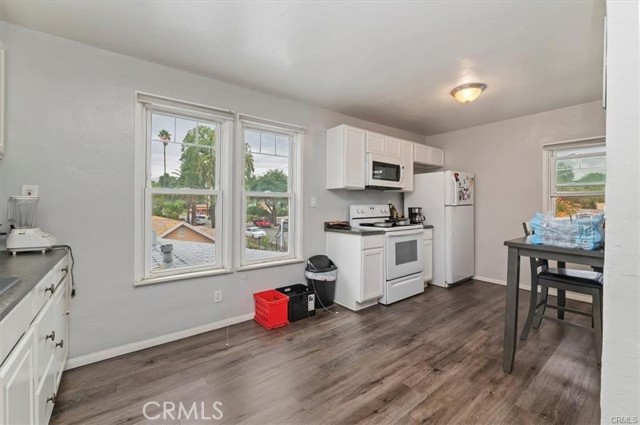 Detail Gallery Image 27 of 33 For 323 E Colton, Redlands,  CA 92374 - 3 Beds | 2 Baths