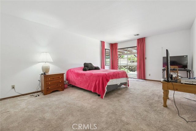 Detail Gallery Image 19 of 27 For 13650 Fenton Ave, Sylmar,  CA 91342 - 4 Beds | 2/1 Baths